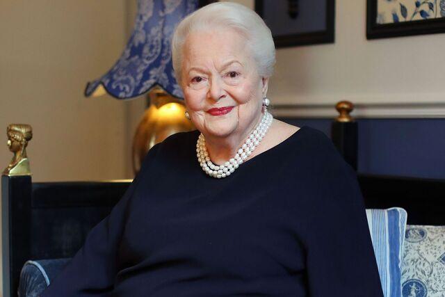 Olivia de Havilland: The Hollywood Icon Who Risked Everything to Rewrite the Rules